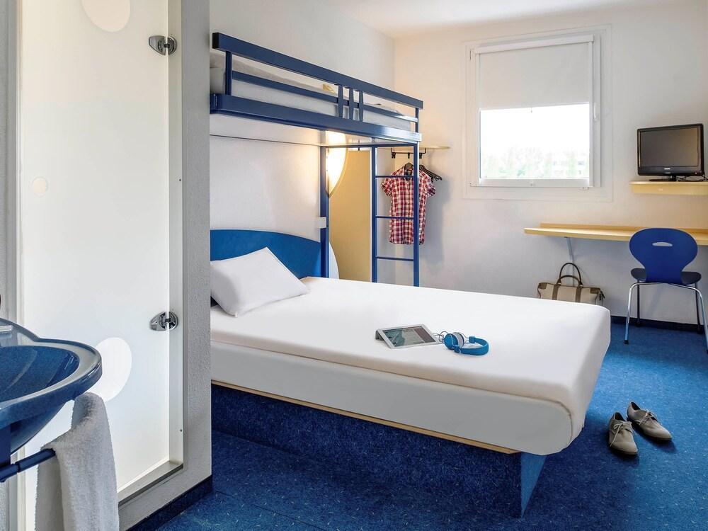 Ibis Budget Rueil Malmaison Εξωτερικό φωτογραφία