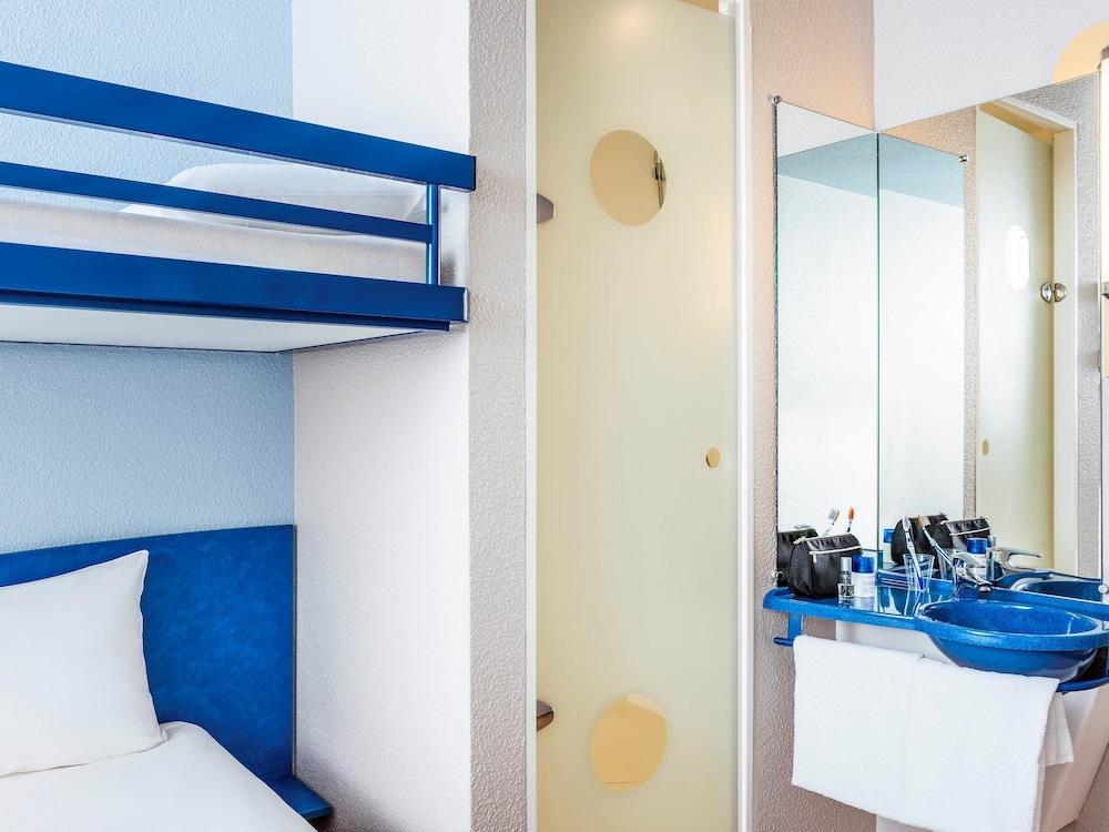 Ibis Budget Rueil Malmaison Εξωτερικό φωτογραφία