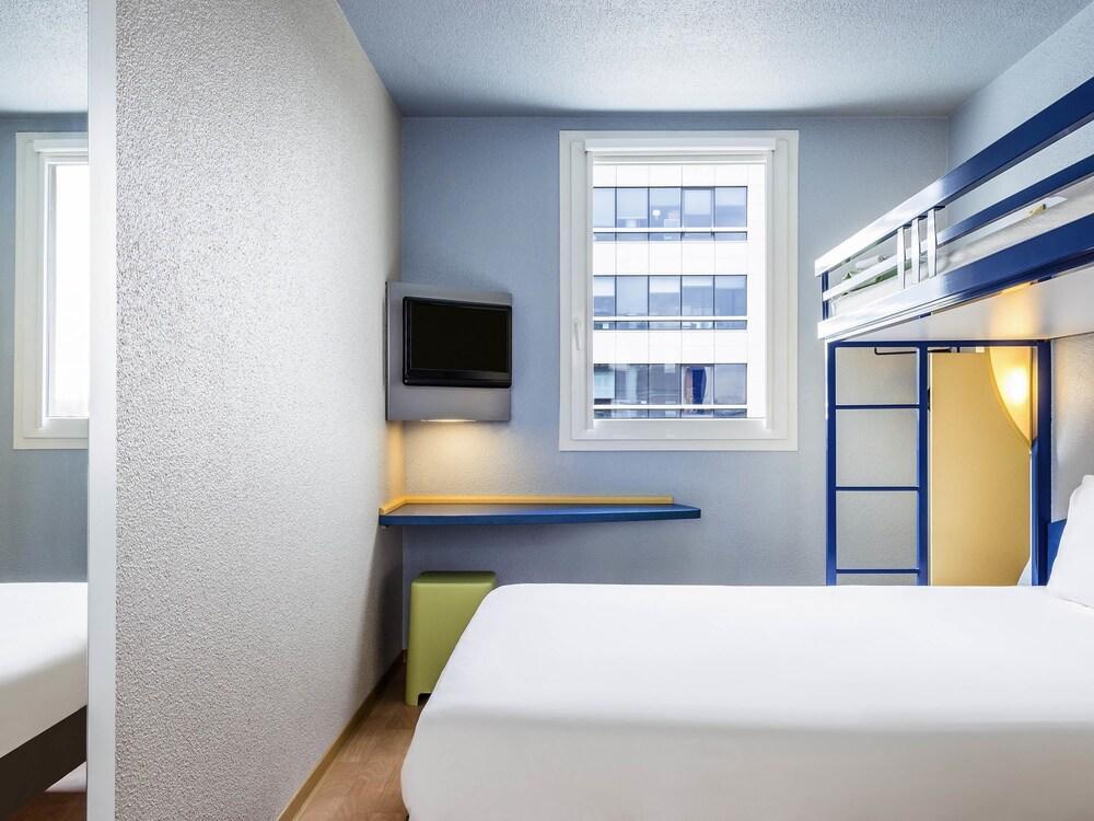 Ibis Budget Rueil Malmaison Εξωτερικό φωτογραφία
